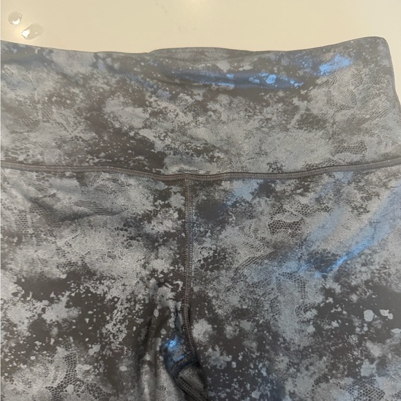 Athleta Elation Cropped Black Misty Lace Tight Leggings - Picture 5 of 6